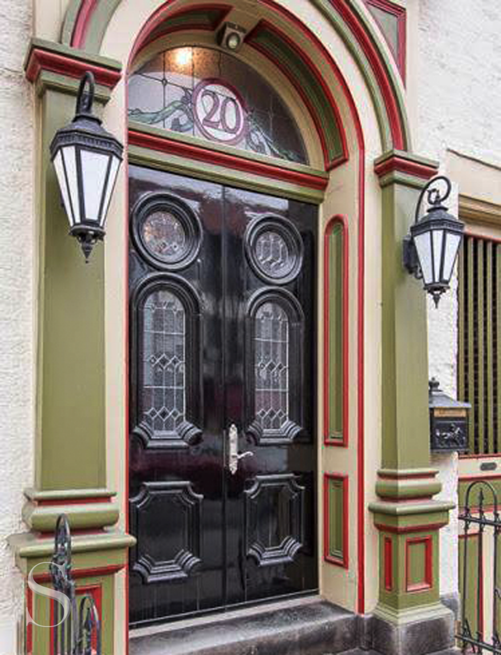 20chambersfrontdoor.png