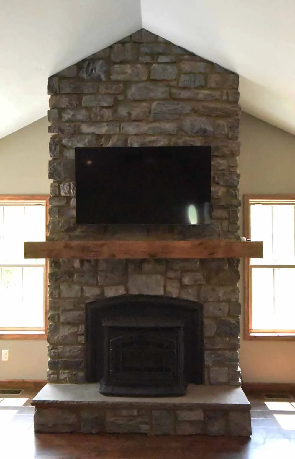 10fireplace.jpg
