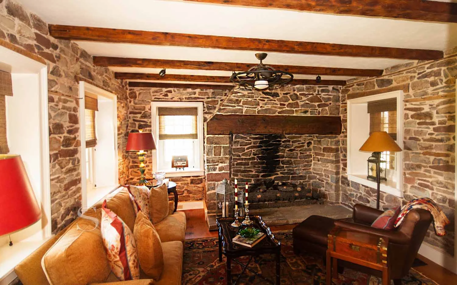 Sfireplace room092616.jpg