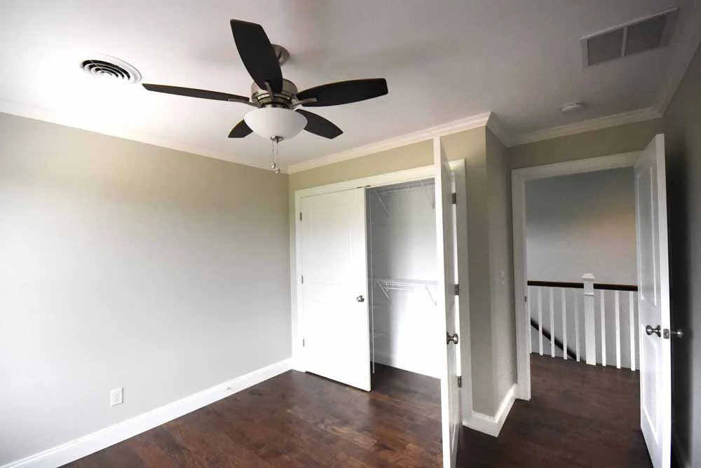 upstairsbedroom.jpg