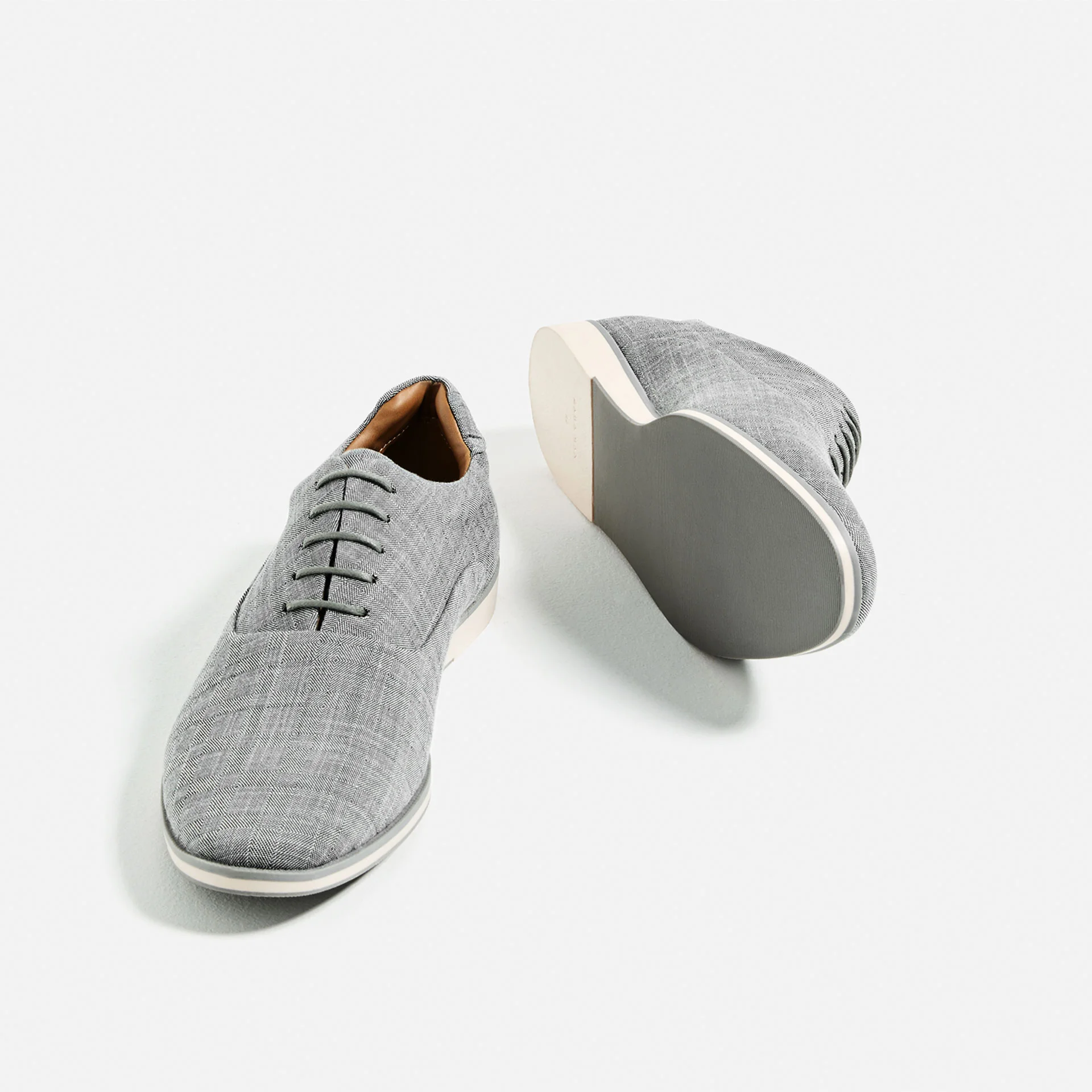 image via Zara