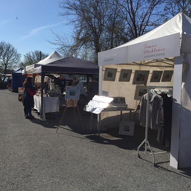 Sunshine makes for a perfect Bank Holiday weekend @schullcountrymarket .
.
.
.
#schull #designermaker #artisanclothing #madeslow #choosewellbuyless #madeinireland #whomademyclothes #sustainable #consciousfashion #sustainablefashion #slowfashion #ethi