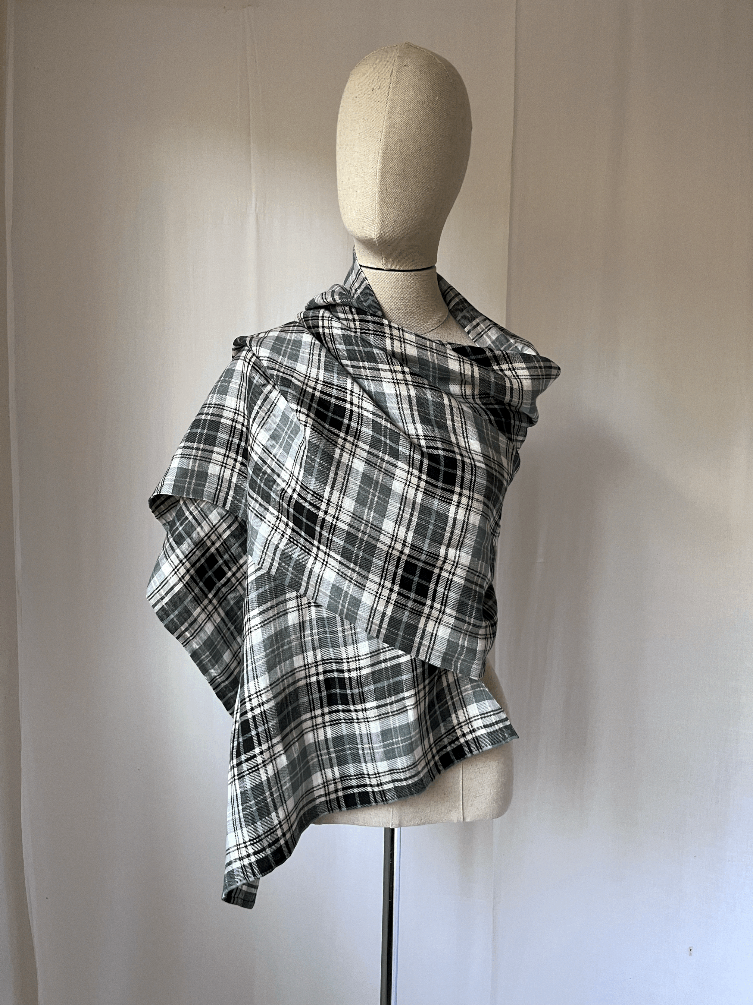 Tamsin Blackbourn Irish linen scarf