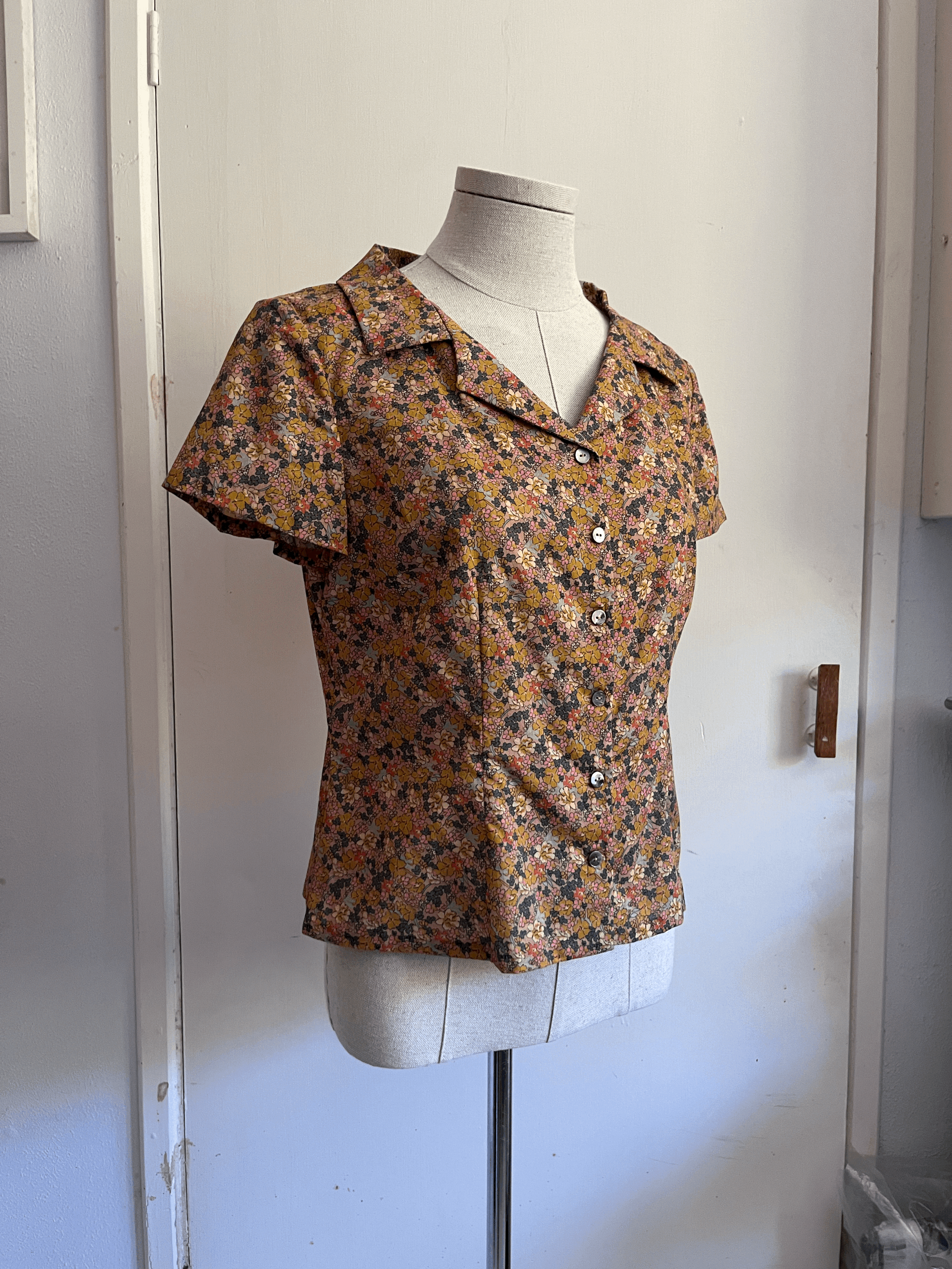 Sarah Blouse - amber ditsy cotton print