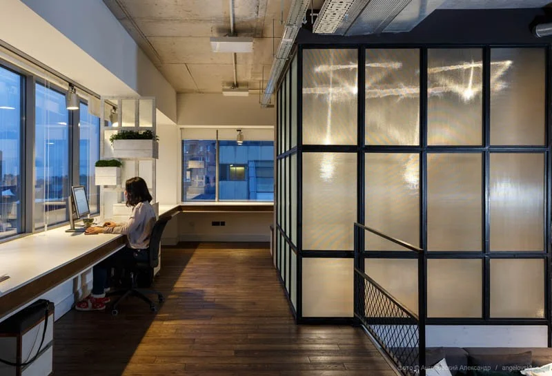 These interior designers have completed their own office, so let’s have a look at what they did