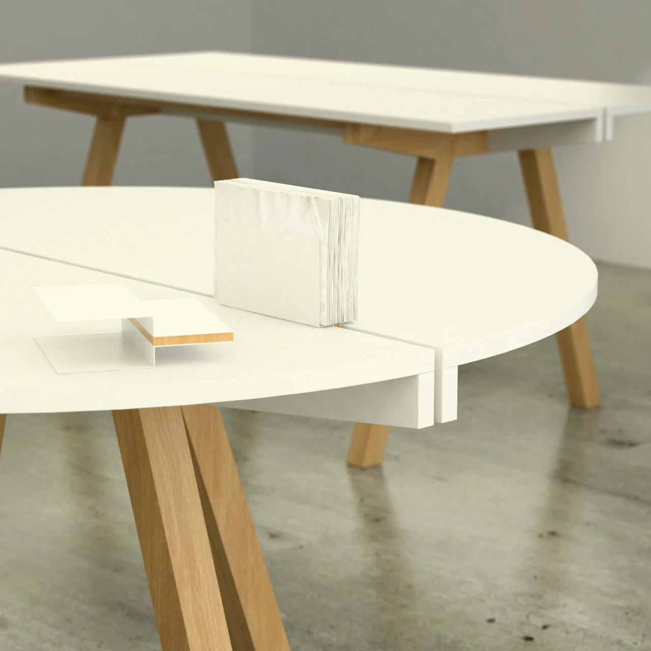 A TABLE THAT HOLDS ACCESSORIES IN THE CENTER