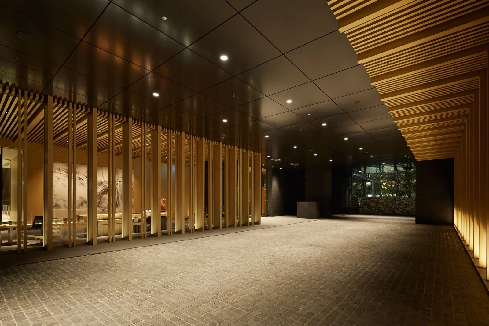 Aman hotel Tokyo, Luxury in the Sky