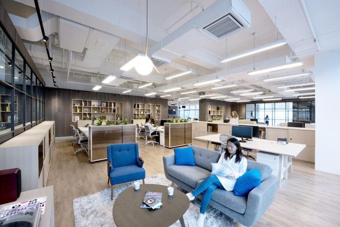 12_Bean-Buro_Office-Workplace_Kwung-Tong_Warner-Music-Hong-Kong-700x467.jpg