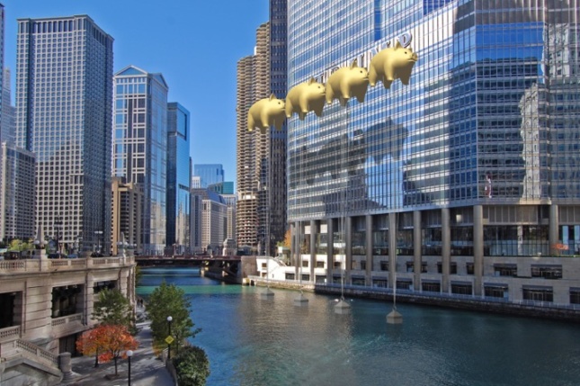 The iconic Trump sign along the Chicago River has often been the topic of criticism from Chicago’s media and public. (New World Design Ltd.)