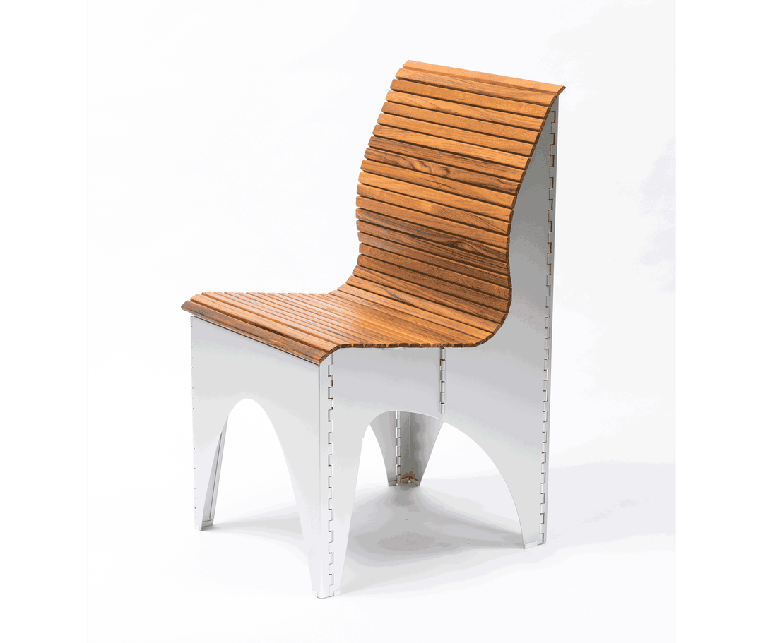 Transformers: These Sturdy Portable Chairs Collapse at the Tug of a String