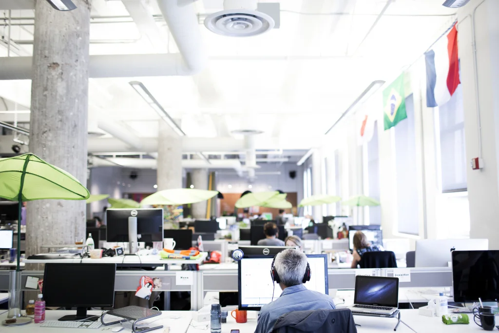 THIRD OF UK MANAGERS IGNORE ‘SITTING DISEASE’ DANGERS