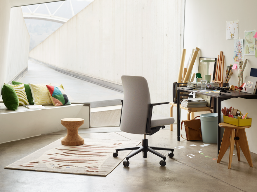 Office Seating That Challenges the Reign of the Aeron Chair