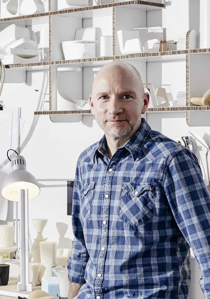 DARRANFurniture Meet Keith! He’s the designer behind Bota & Lamina, two of our new collections! #interiordesign #commercialfurniture #furniture #design pic.twitter.com/IB0c3r2ine Jun 20, 2017, 7:46 AM