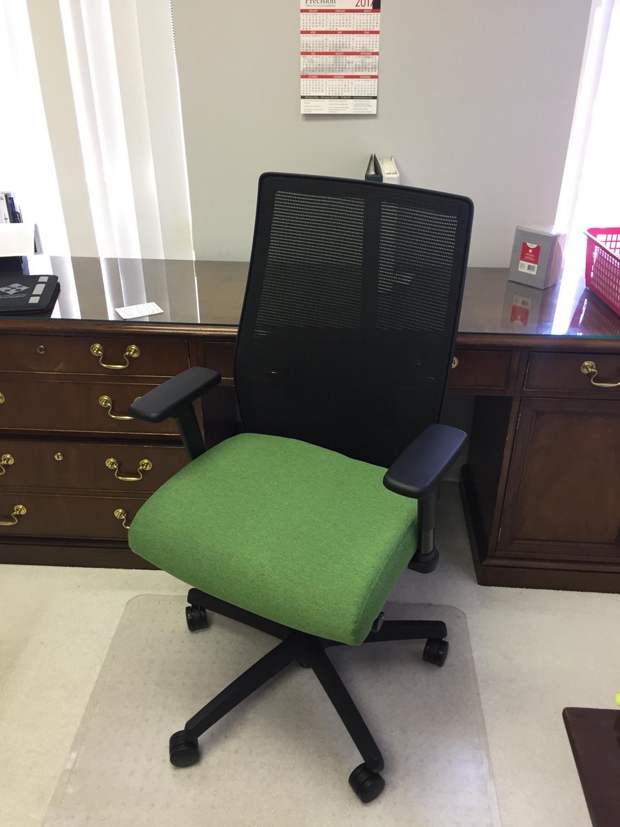 honcompany HON & @ciselect hooked Julie from #RelocationStrategies with a brand new Ignition 2.0 chair for her office! #HONSpotted #Ignitionhasevolved pic.twitter.com/pJgFzmM0Ty Jun 23, 2017, 2:10 PM