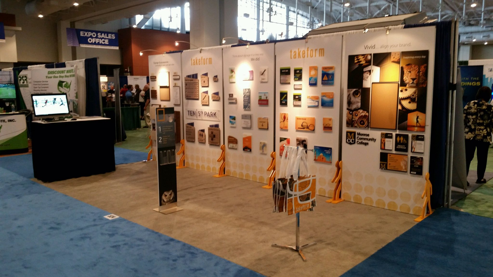 Takeform Last day @BOMAIntl today in #nashville. Stop by our booth space 534. #BOMA2017 #signage #wayfinding https://t.co/ZgD027ZCSH 6/27/17, 12:38 PM
