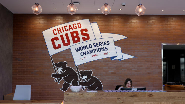 chi-cubs-offices-top-workplace-photo-ct0060565066-20171023.jpg