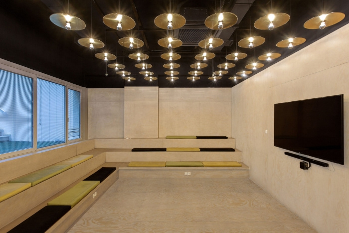 viva_wallet_offices_athens_lowfat_architectureinteriors_17-700x467.jpg