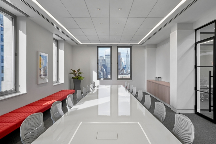 london-based-global-investment-firm-offices-new-york-city-6-700x467.jpg