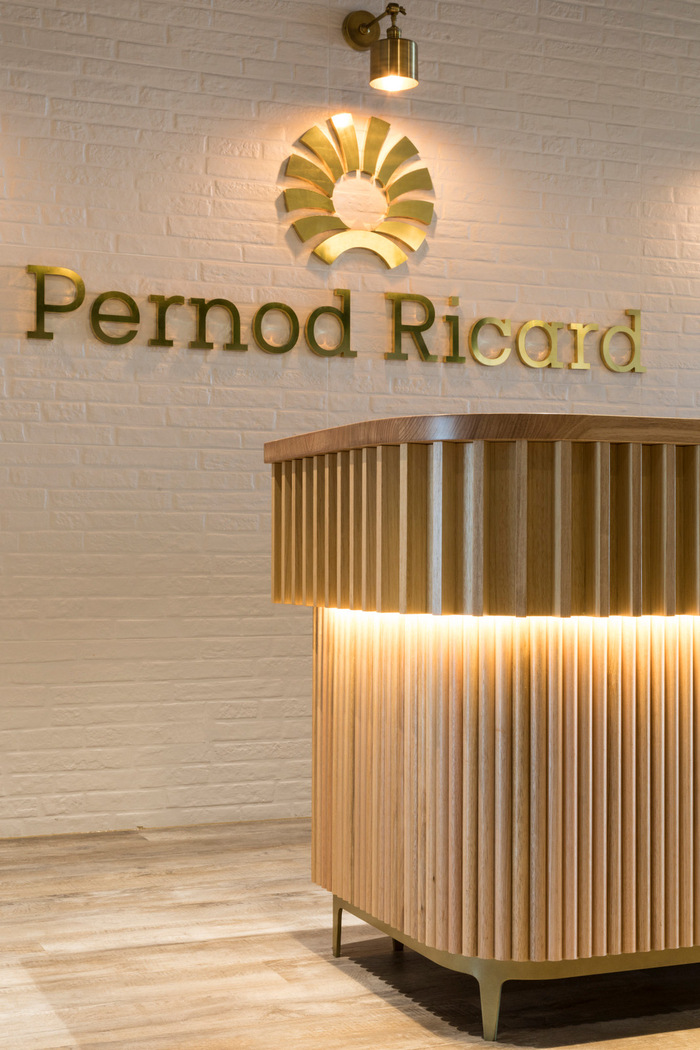pernod-ricard-offices-sydney-the-bold-collective-14-700x1050.jpg