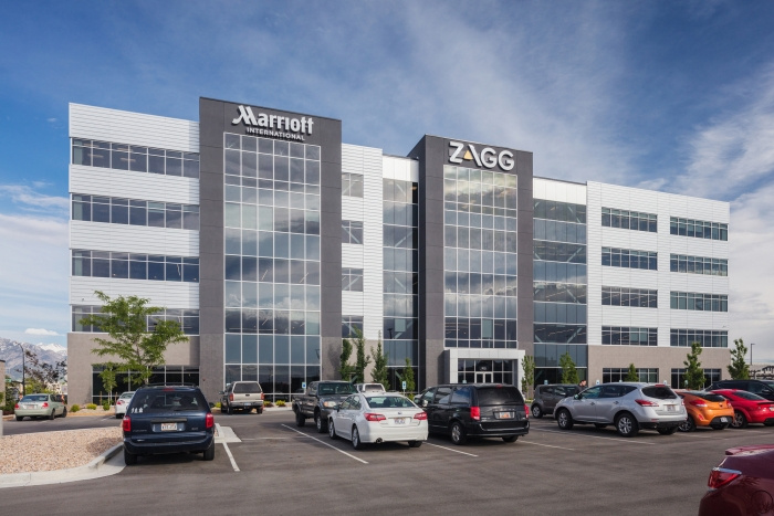 marriott-gobal-sales-and-customer-care-center-offices-midvale-stantec-10-700x467.jpg