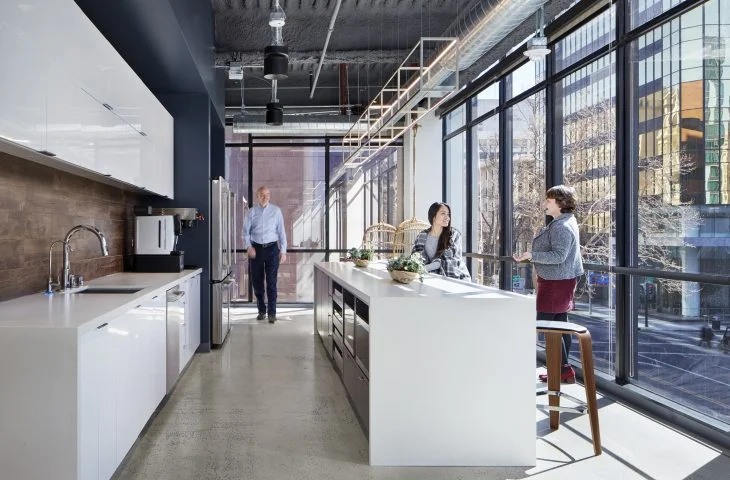 Café-style areas allow for warm community settings that accommodate a wide variety of purposes and create an opportunity to connect for everyone. Kitchen at HGA’s San Jose Office – Photographer: Corey Gaffer Photography