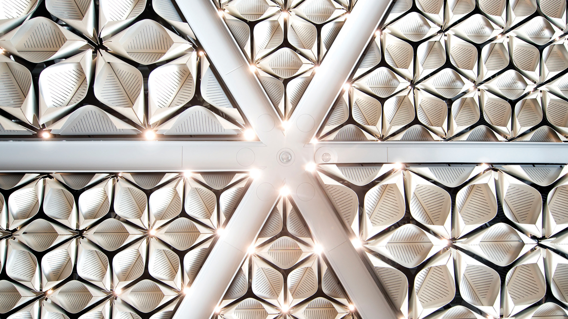 Foster + Partner's Bloomberg headquarters is the "world’s most sustainable office"