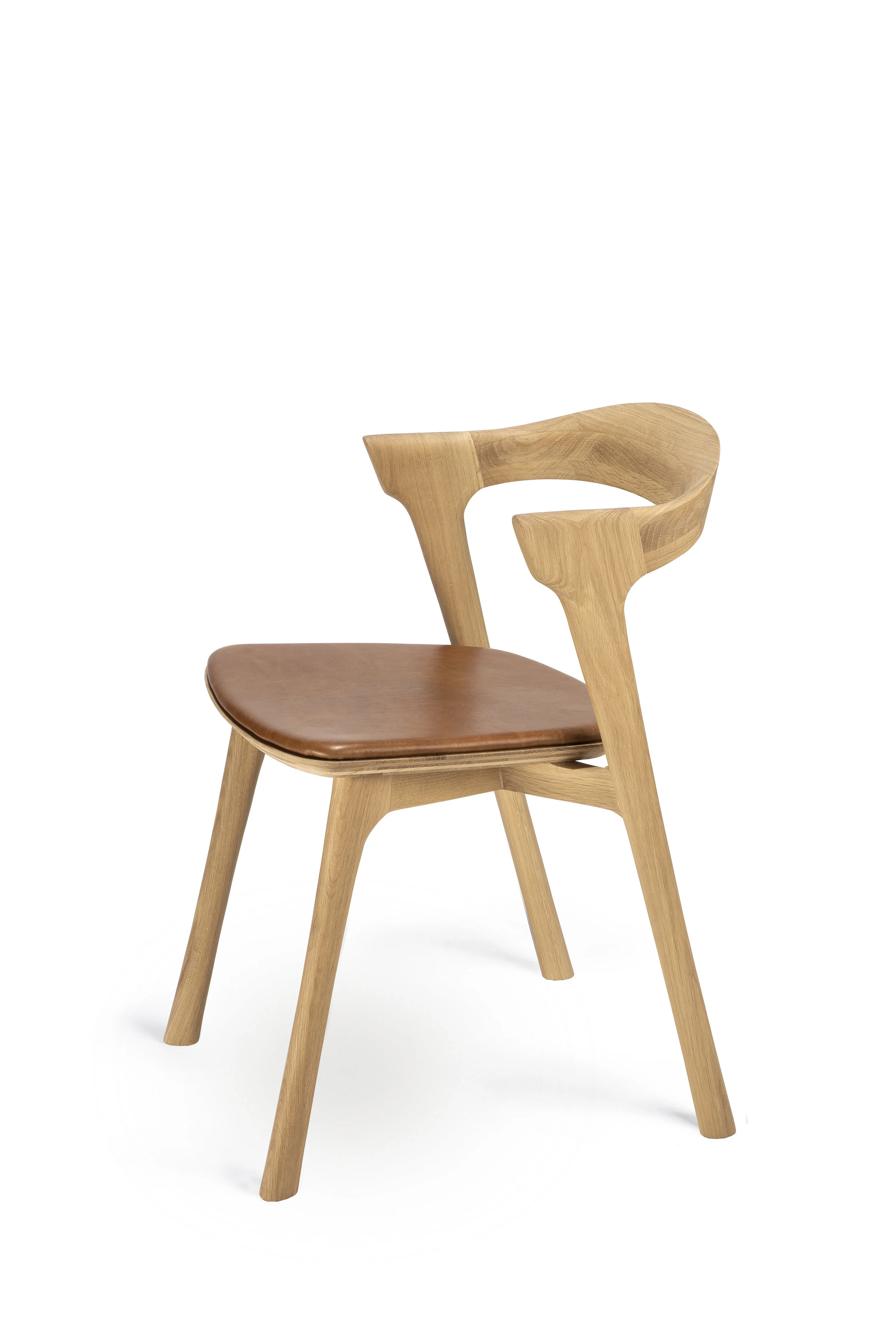 44188409_ethnicraft_oak_bok_dining_chair_-_cognac_leather._design_by_alain_van_havre.jpg