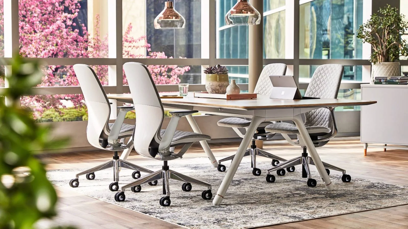 Steelcase SILQ Chair Honored with Fast Company 2019 Innovation by Design Award