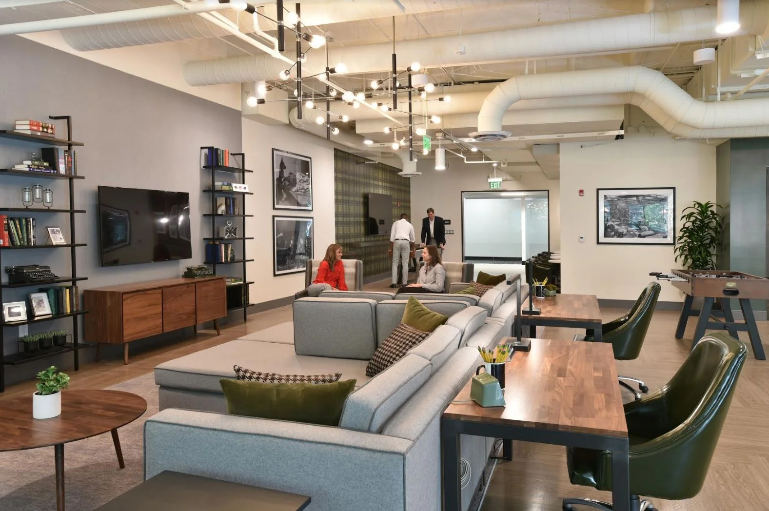 The Lounge at the Royal Club provides a multiple of activity areas for building tenants – Image courtesy of Bridge Commercial Real Estate