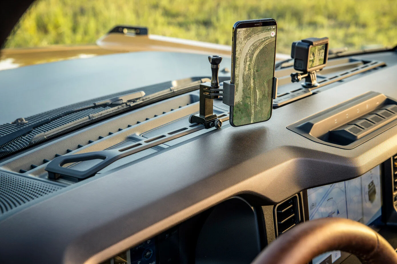 Forget the Bronco’s off-road chops, look at this gadget mounting bar