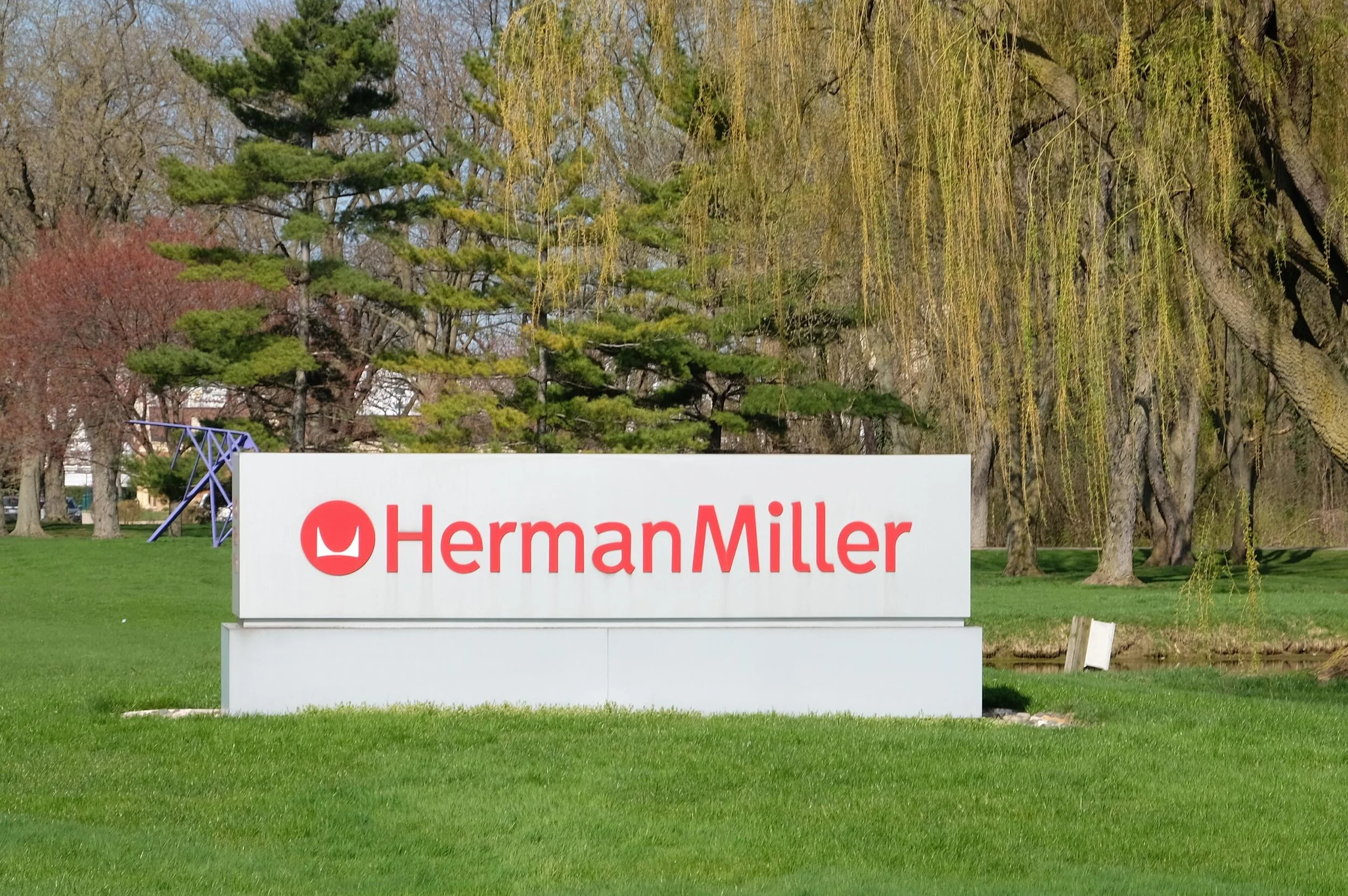 Herman Miller Reports Second Quarter Net Sales Fell 7%, but takes Number 1 position from Steelcase