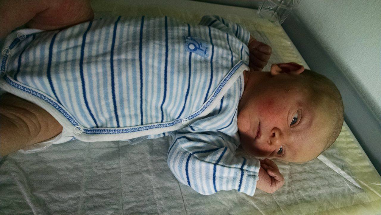 Finally awake at one-day-old