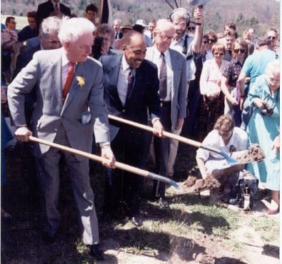Groundbreaking for the GBT on May 1, 1991 (Left to right: Senator Robert C. Byrd, National Science Foundation Director Walter E. Massey, Associated Universities, Inc. President Robert E. Hughes). Image from the NRAO .