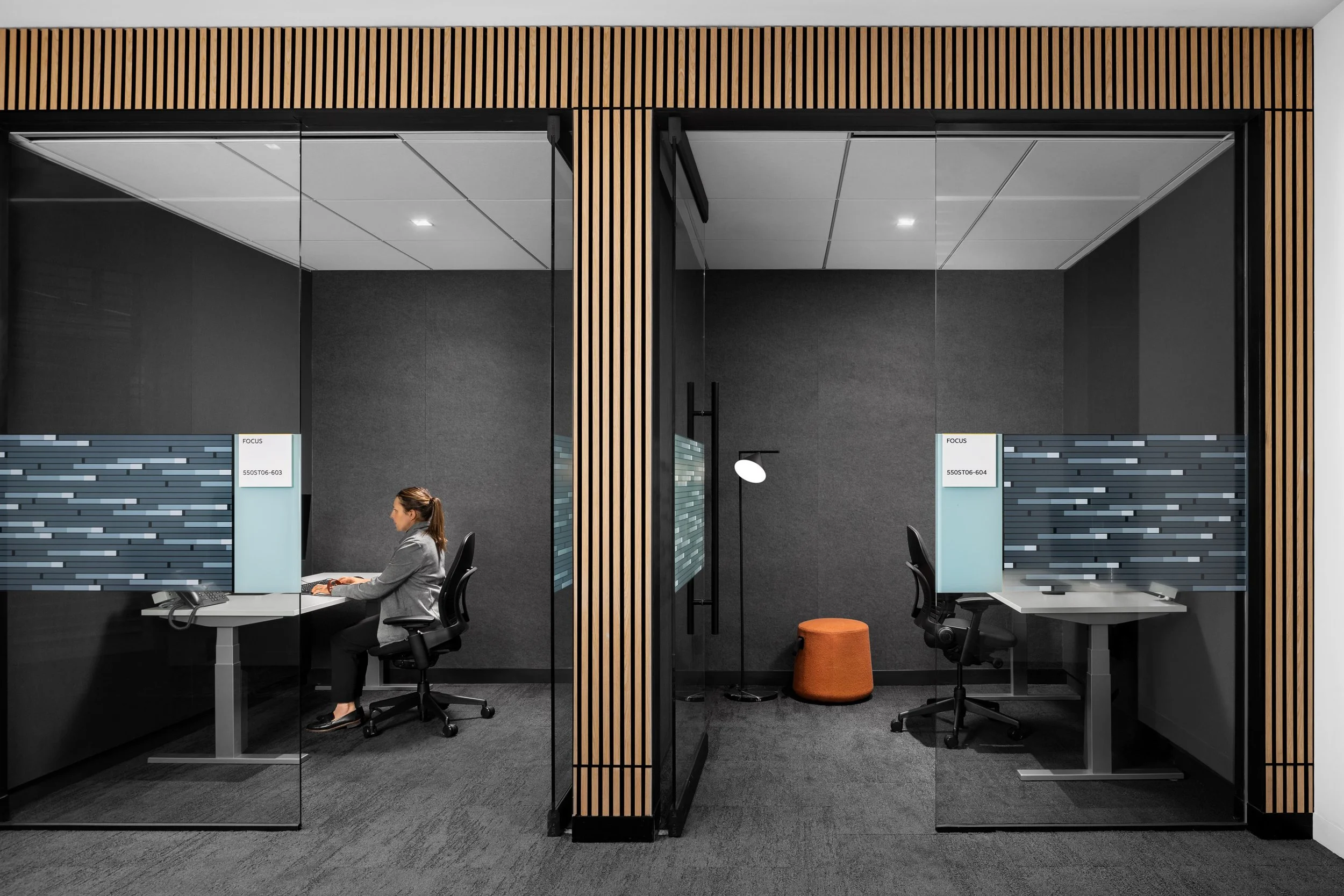 20250108_KBPHOTO_Gensler_Wells-Fargo-Charlotte-TVStudio_0493-Edit_v2_people_final-2_webuse.jpg
