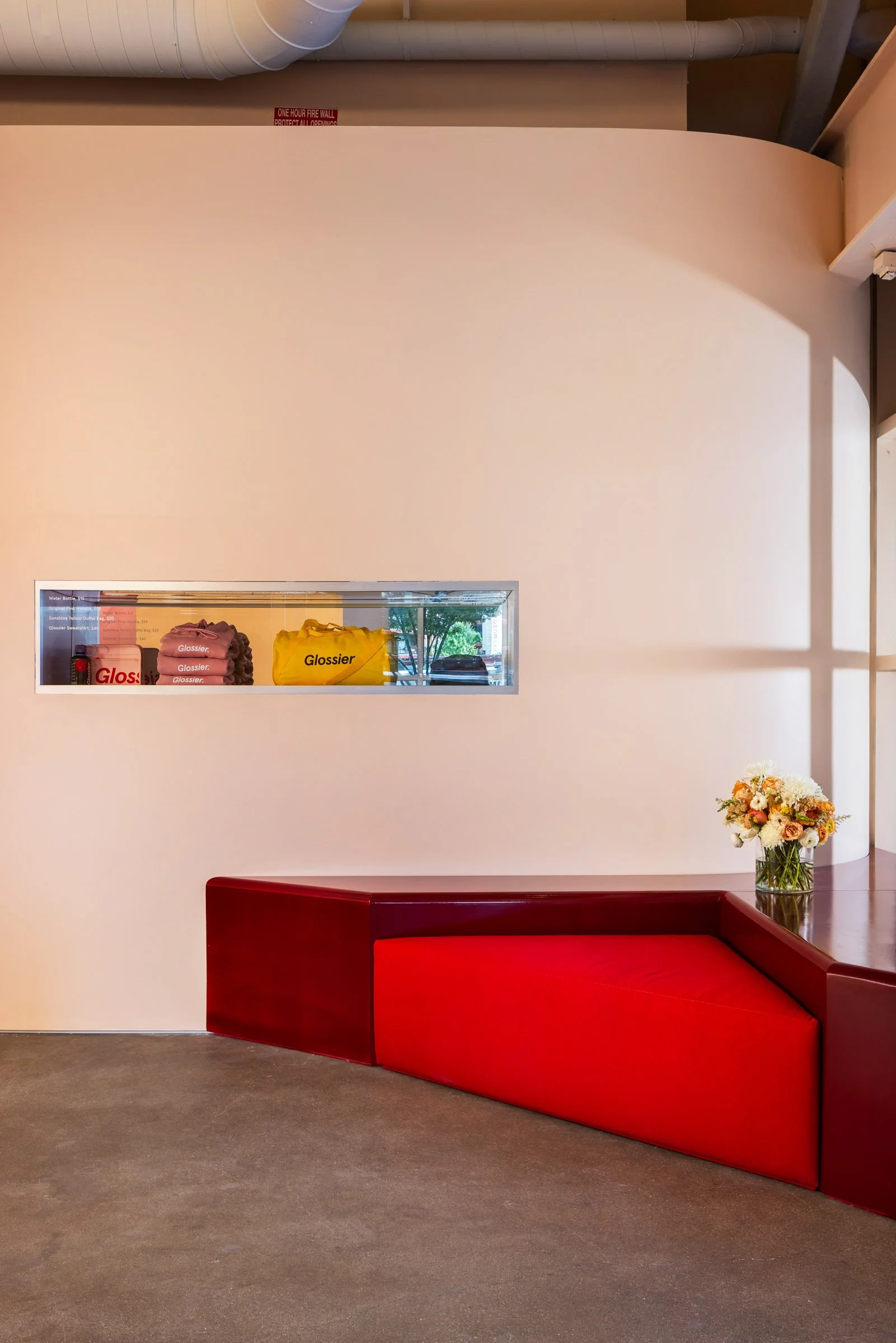 KatieBrickerPhoto_Glossier_ATL-Store_20220808__0152-Edit_webuse.jpg