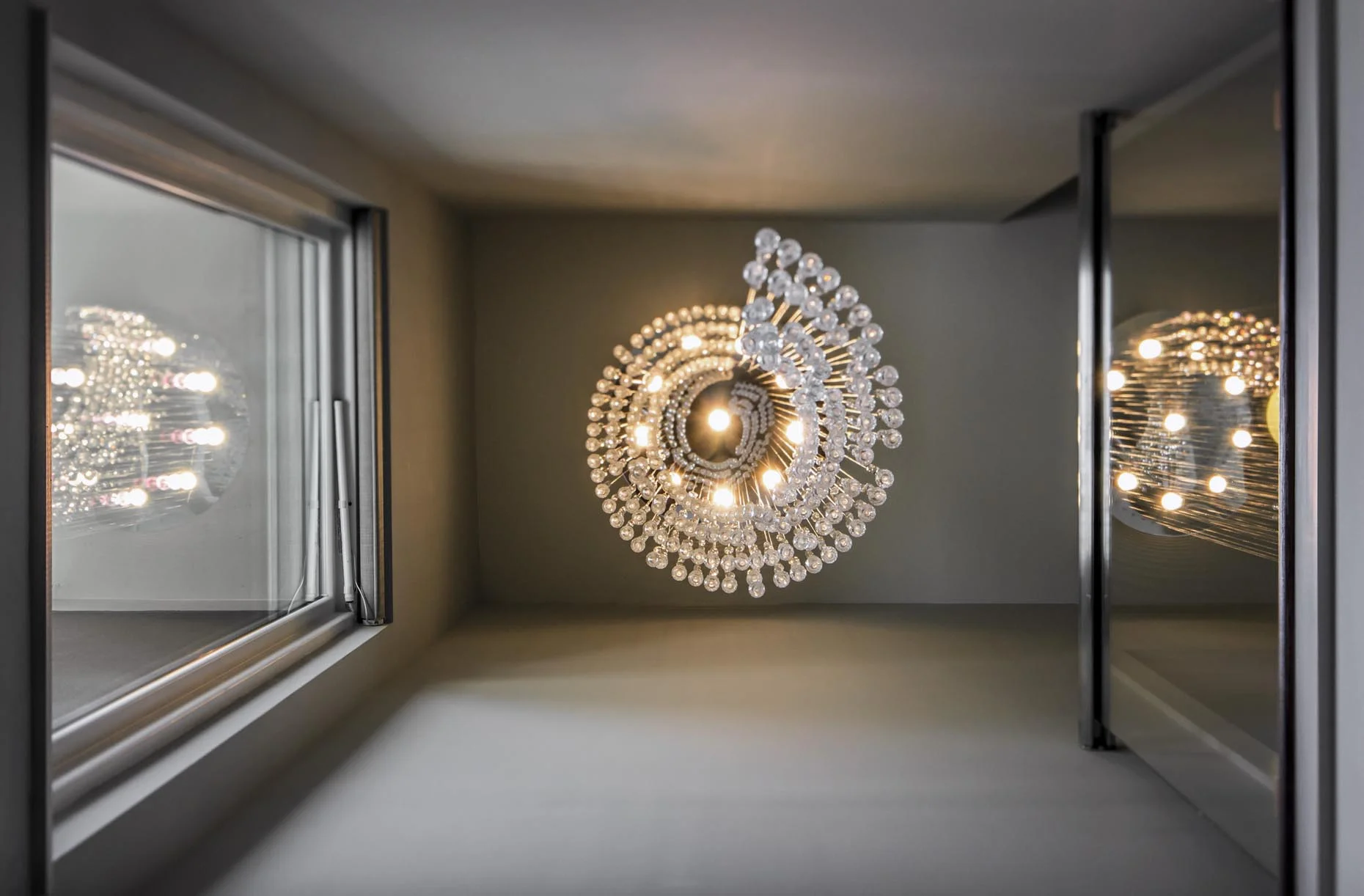 Chandelier_01.jpg