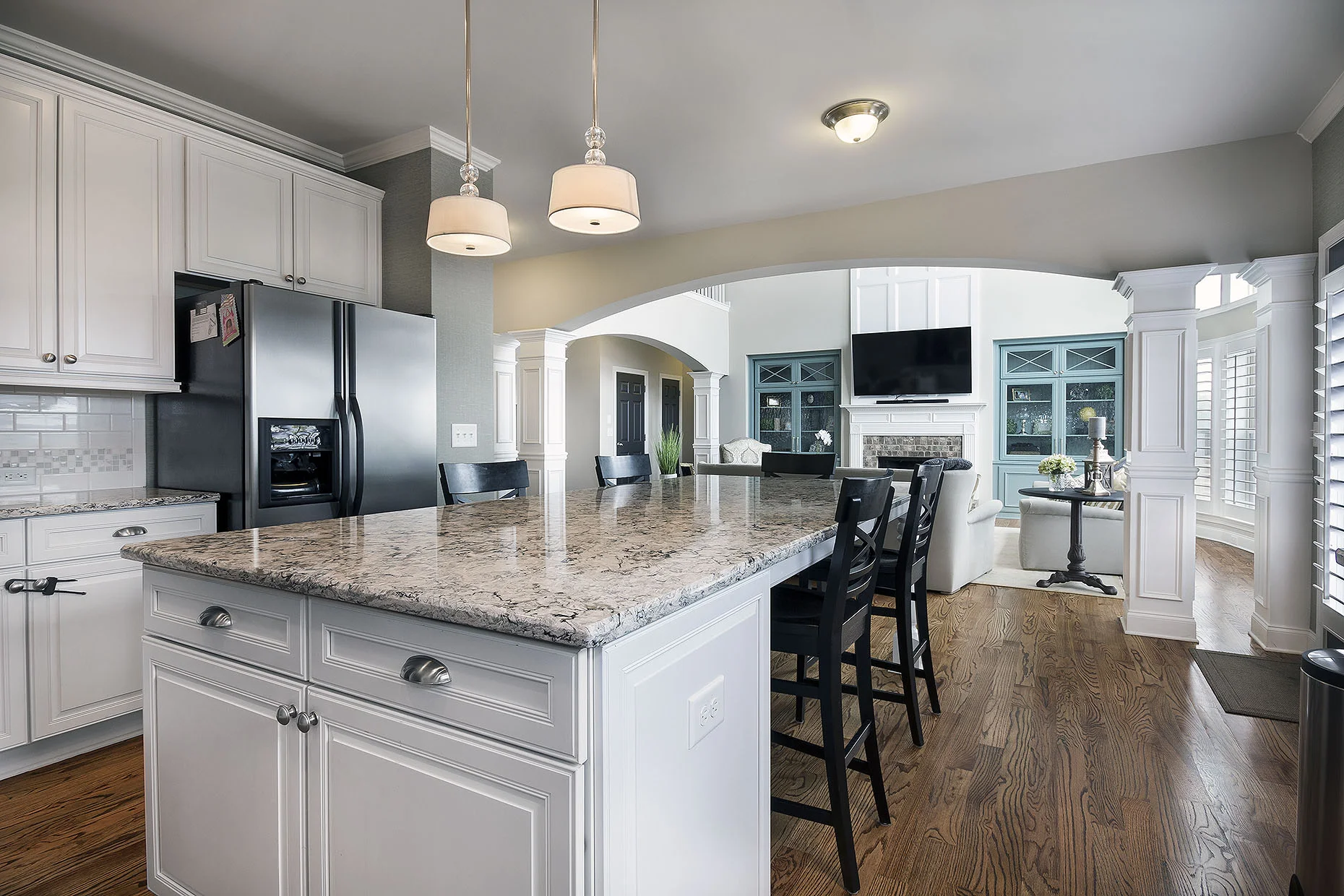 15_DavisHome_Kitchen_03.jpg