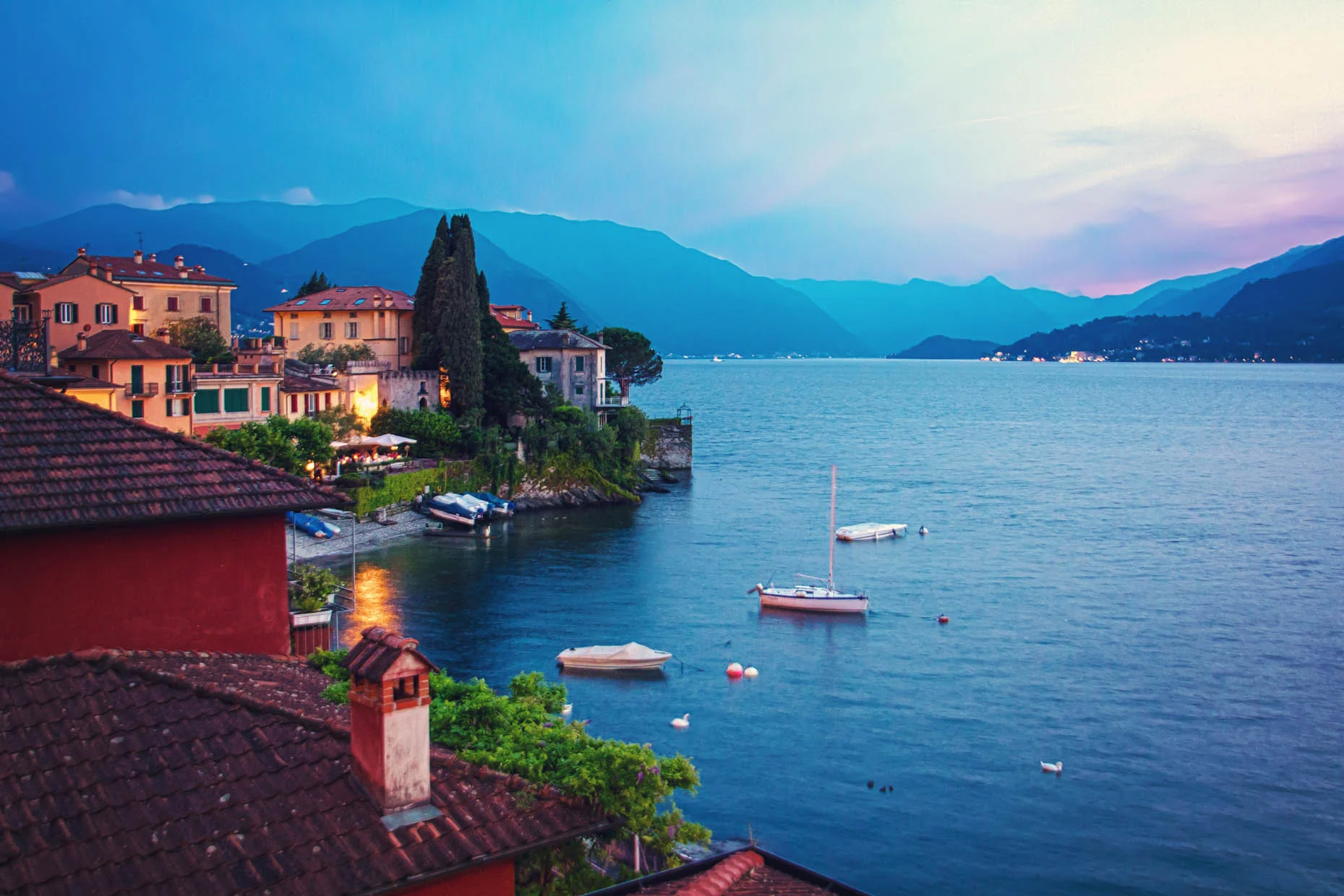 LakeComo_Twilight_03.jpg