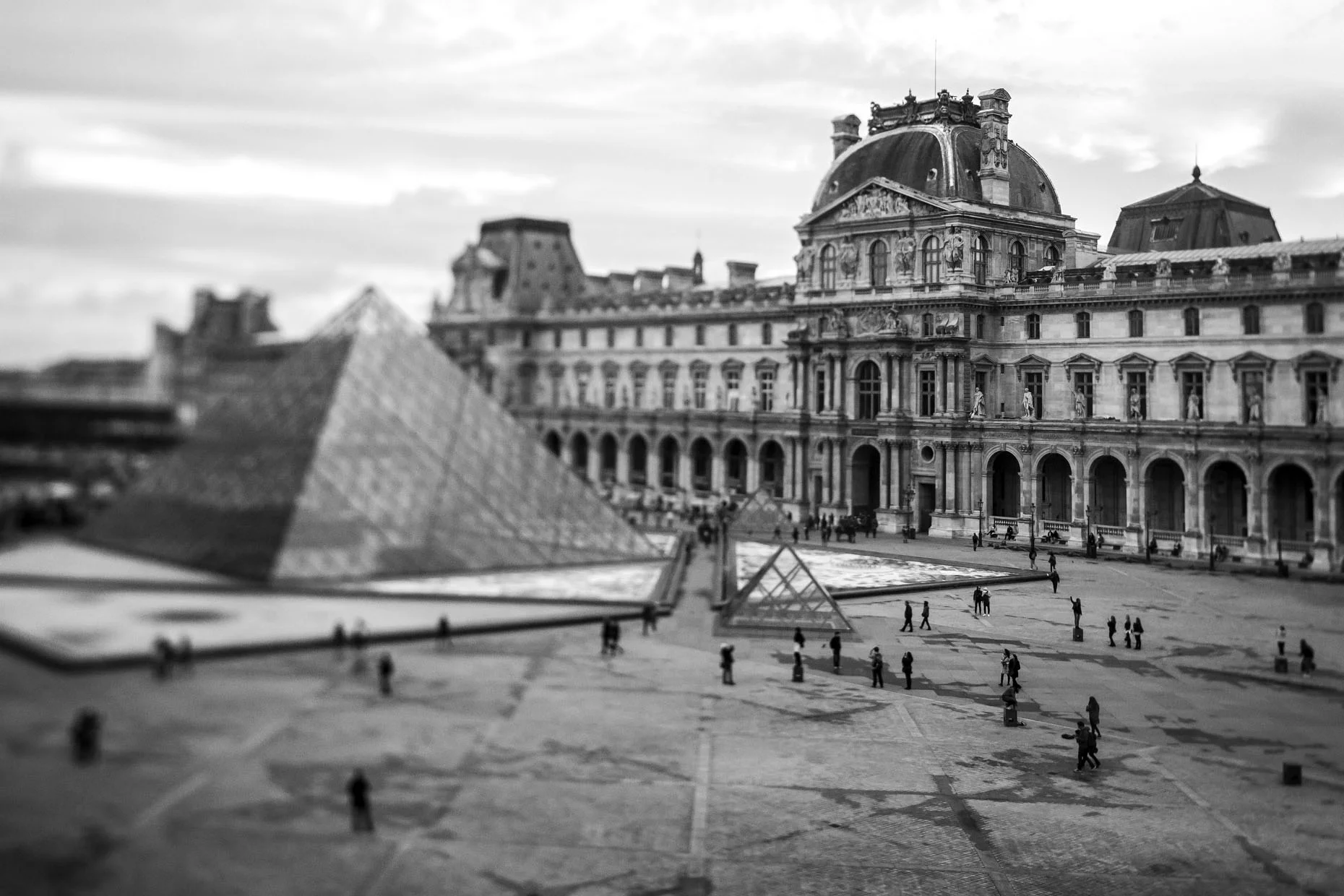 France_Paris_IMG_1843-e-bw_webuse.jpg