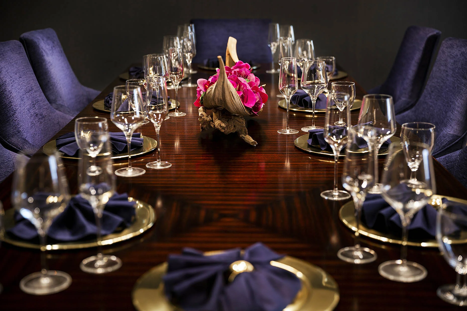 Caddis_Heartis_Fayetteville_ILBuilding_DiningRoom_Small_03_webuse.jpg