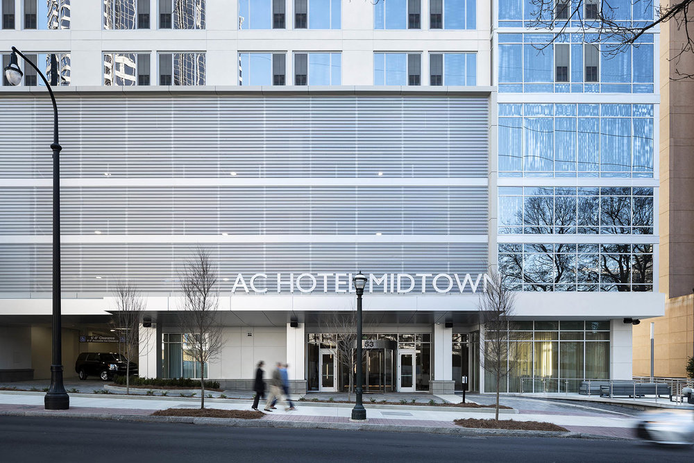 Winter_ACMoxyHotel_ATLMidtown_1.14.19_Exterior_AC_Front__01_people_webuse.jpg