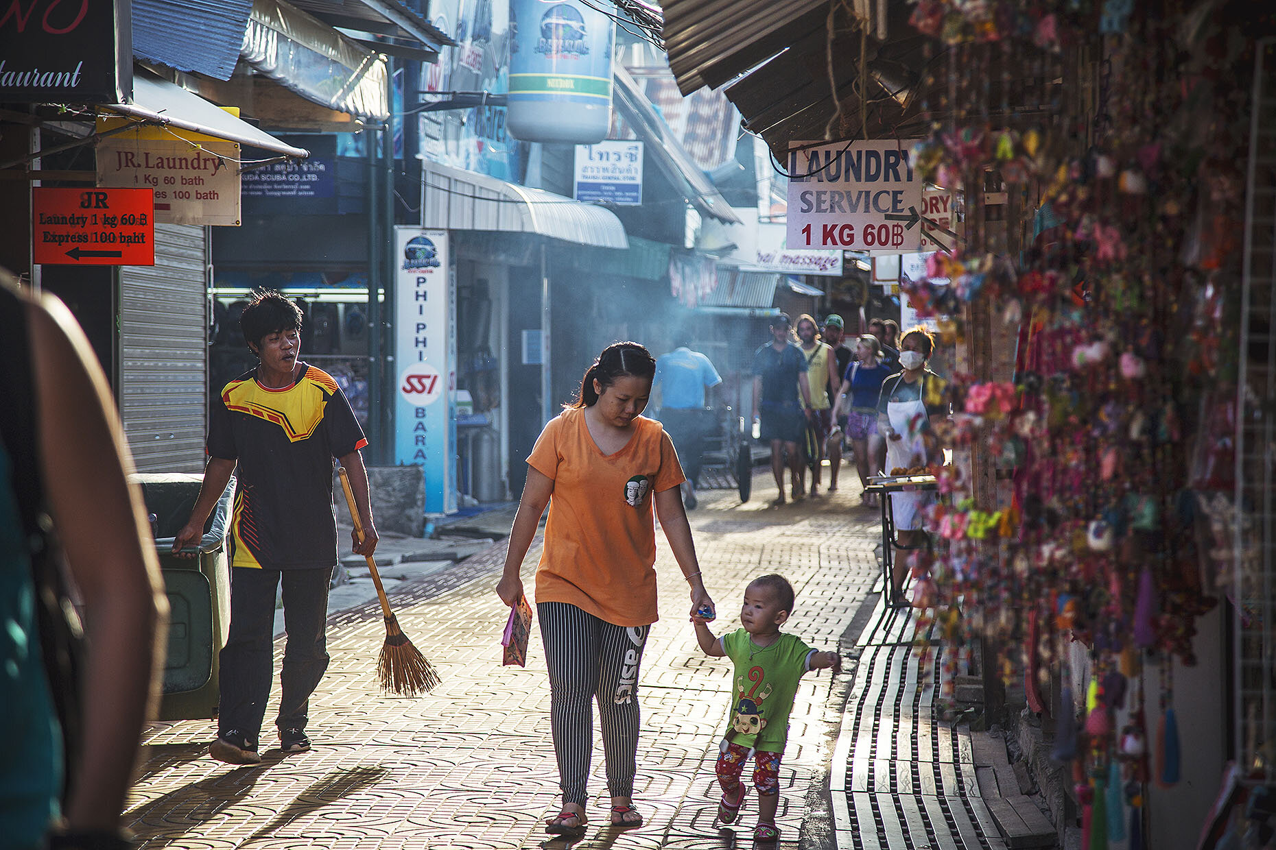 Thailand_0M2A8425-e_webuse.jpg