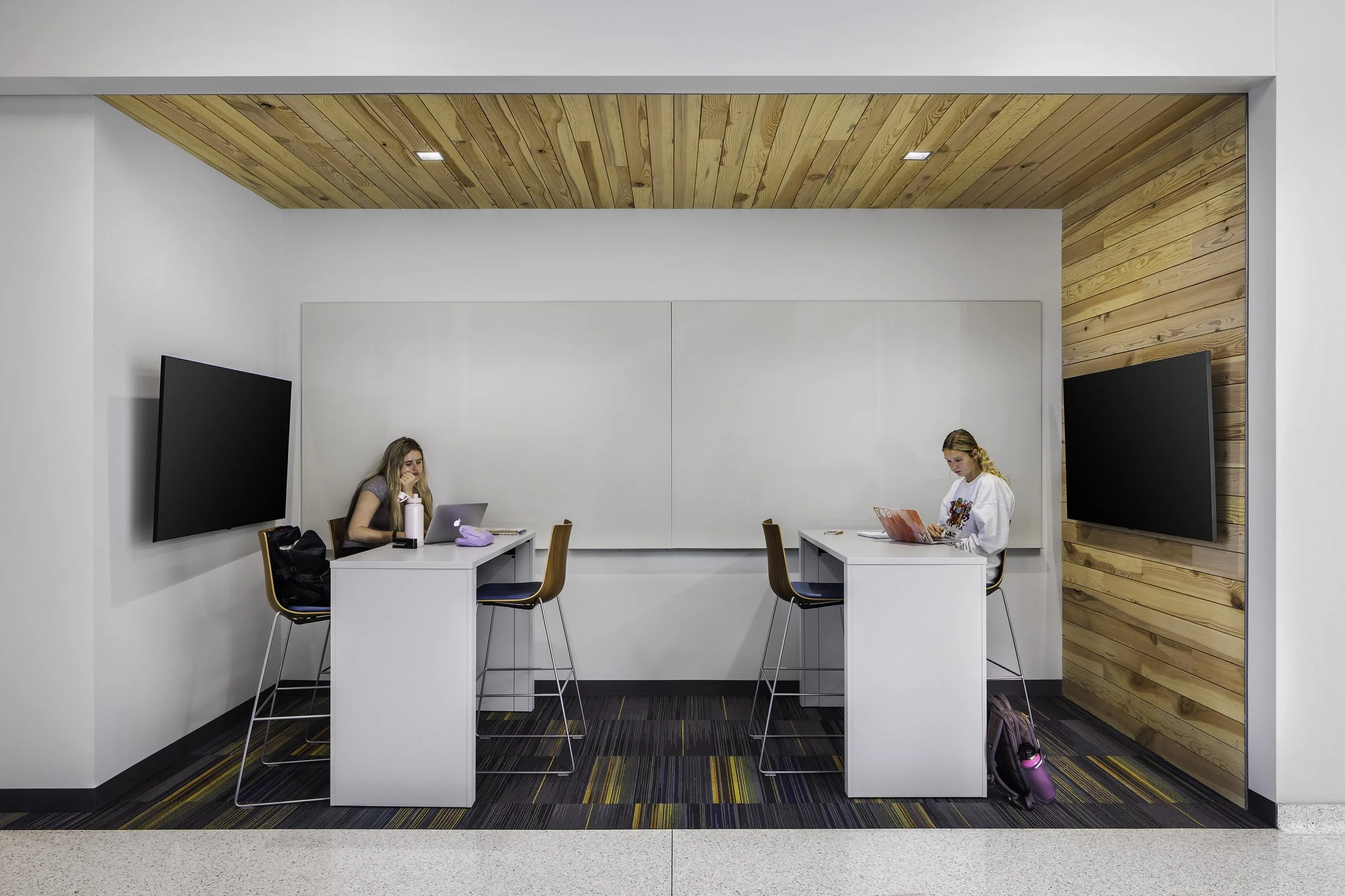 KatieBrickerPhoto_Perkins+Will_Auburn_ACLC-Dining-Hall_20221013_View_01_Edit_webuse.jpg (Copy)
