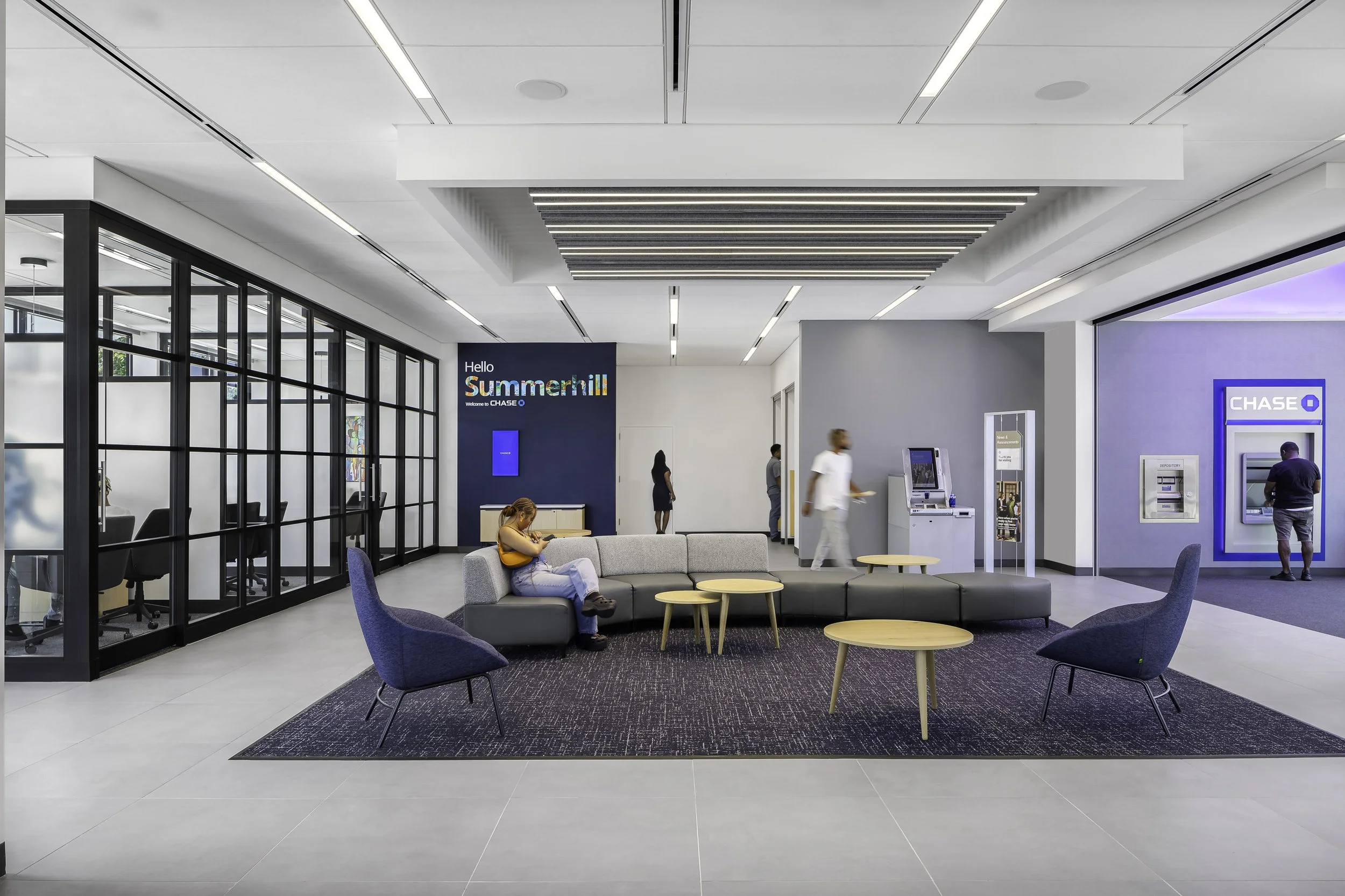KBPHOTO_Moody-Nolan_JPMC-Atlanta-Branch_20230628_0316-Edit_v2_people2_webuse.jpg
