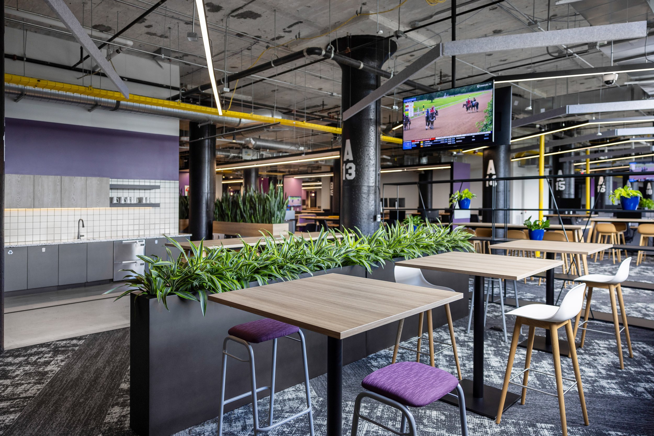 KBPHOTO_Unispace_FanDuel_20230428_1468-Edit_Handheld-Edit-2_Final-webuse-revised.jpg