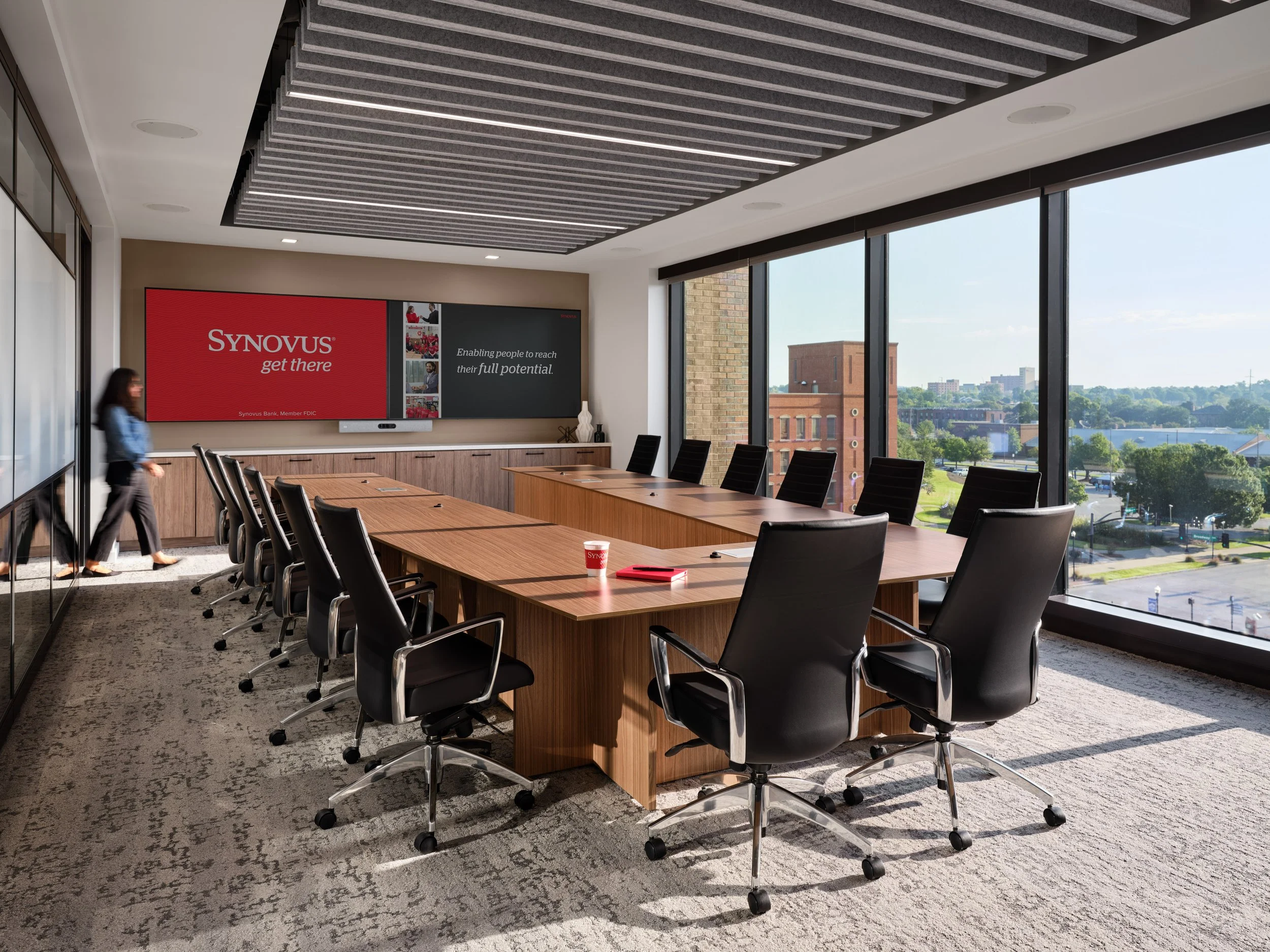 KBPHOTO_Synovus Bank_6452_Conference-Room_v3_with-screens-people_Final_webuse.jpg
