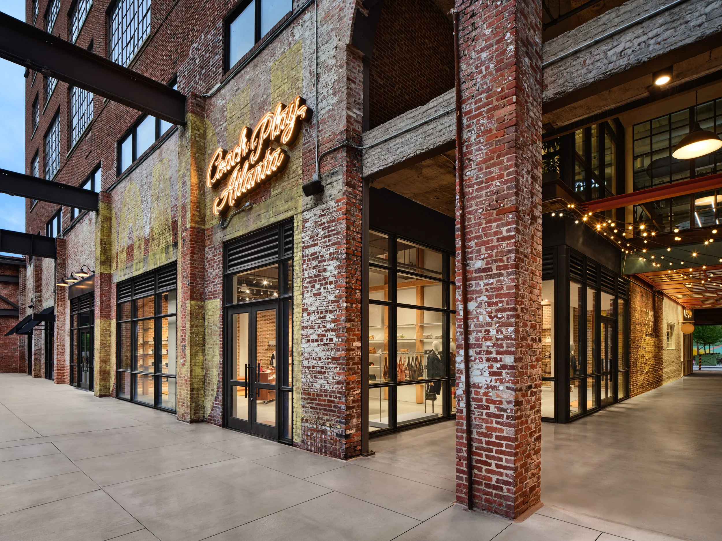KBPHOTO_Coach_PCM-ATL_011_Exterior_02_webuse.jpg