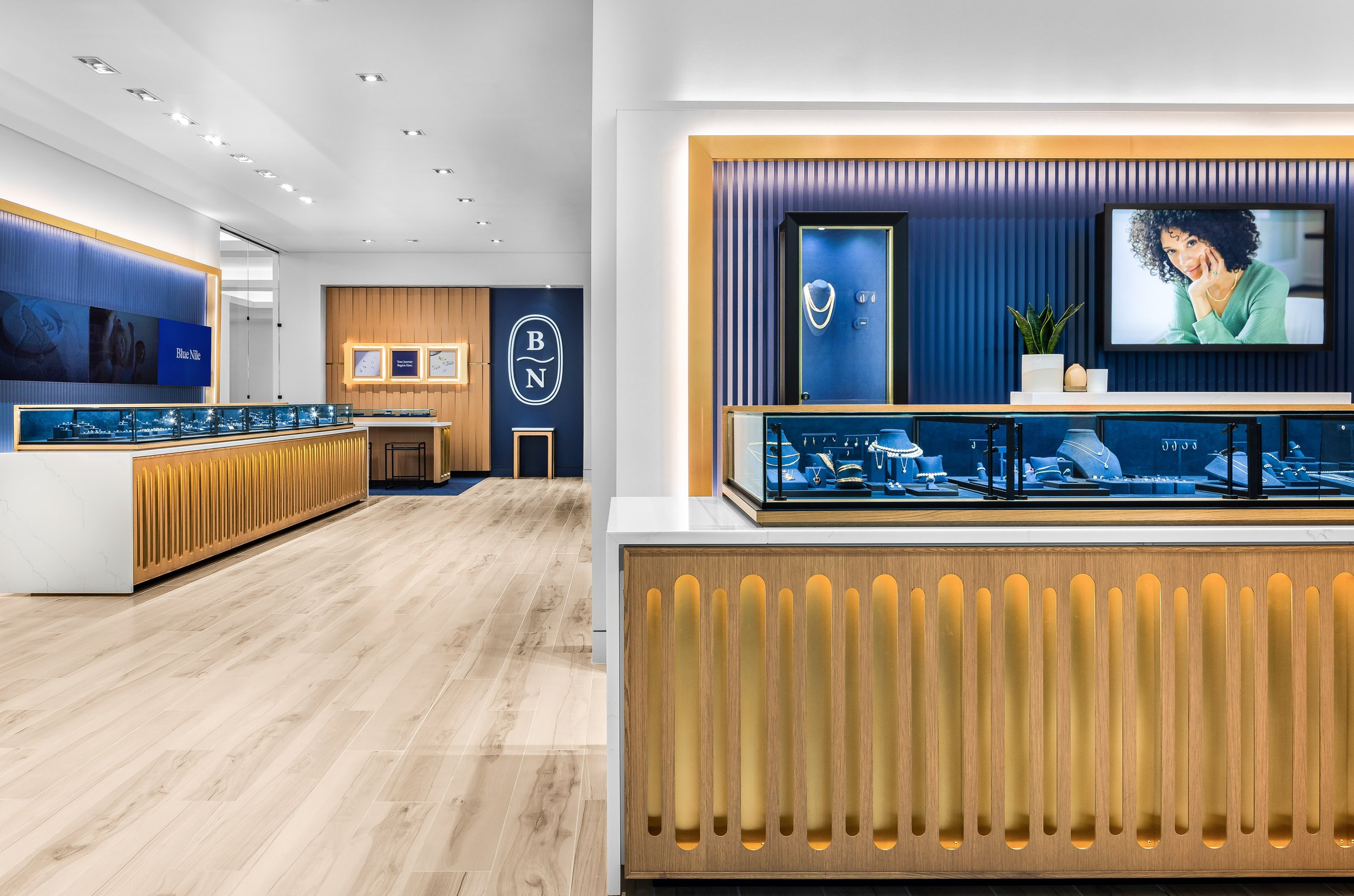 KatieBrickerPhoto_Blue-Nile_Lenox-Mall_Atlanta-GA_20221011_300-_final_webuse.jpg
