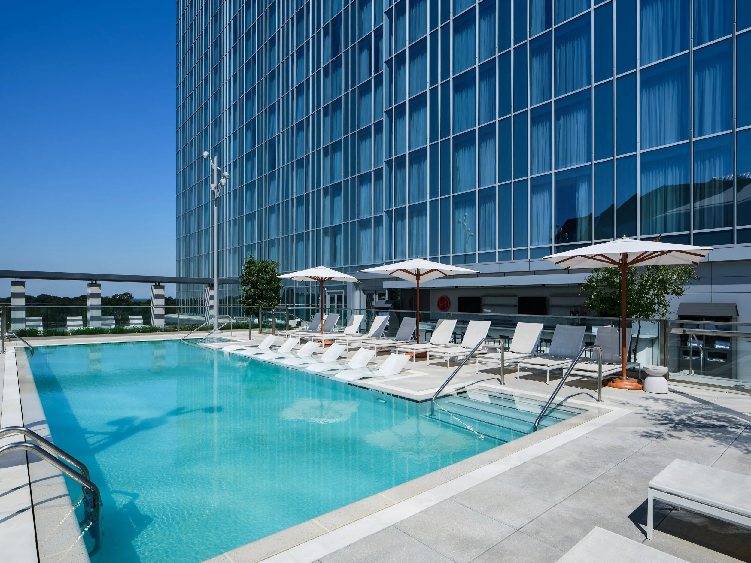 DTJ_Signia-Hotel_Composites_0100_Final_Webuse.jpg
