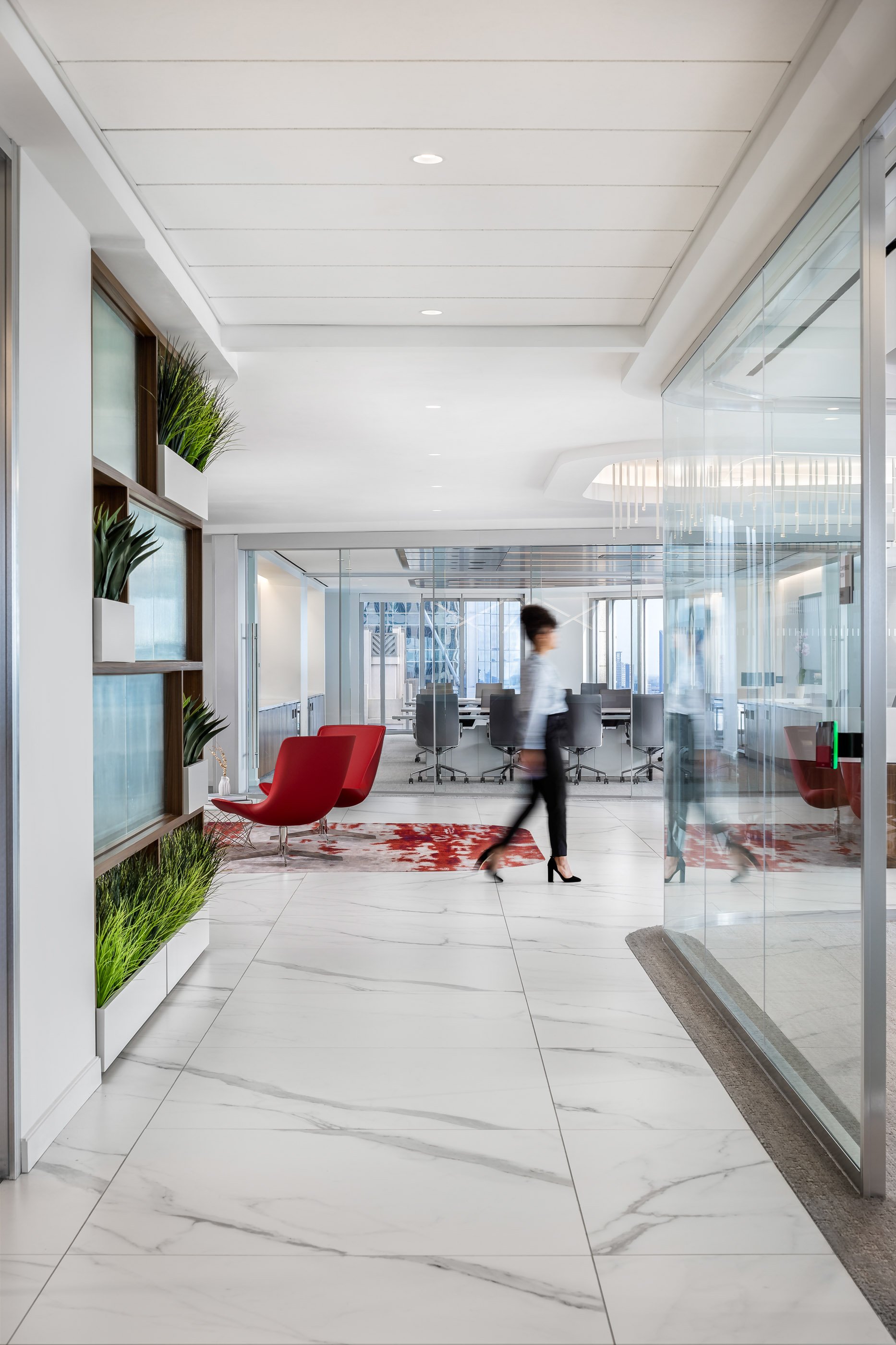 KatieBrickerPhoto_Gensler_DLA-Piper-ATL_20220708__View_06_Edit_v2_people_webuse.jpg
